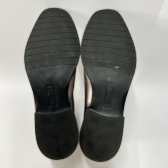 KENNETH COLE Reaction Women’s Size 9 Salt Chelsea Boot silver and Black - Picture 11 of 12